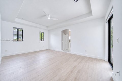 Casa en venta en Palmetto Bay, Florida, 4 dormitorios, 239.69 m2 № 2382780 - foto 20