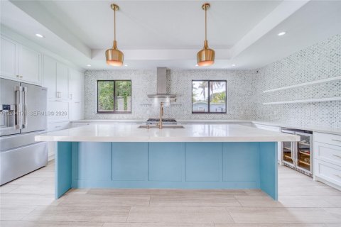 Casa en venta en Palmetto Bay, Florida, 4 dormitorios, 239.69 m2 № 2382780 - foto 3