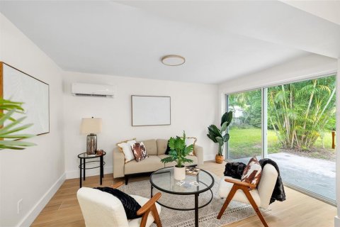 Casa en venta en Tampa, Florida, 3 dormitorios, 138.42 m2 № 1886205 - foto 14