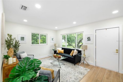 Casa en venta en Tampa, Florida, 3 dormitorios, 138.42 m2 № 1886205 - foto 5
