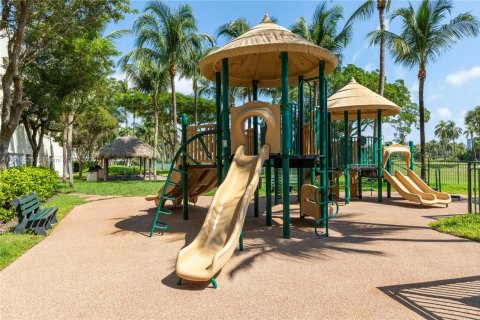 Снять в аренду кондоминиум в Авентура, Флорида 2 спальни, 109.16м2, № 1973436 - фото 25