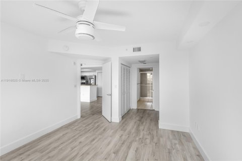 Снять в аренду кондоминиум в Авентура, Флорида 2 спальни, 109.16м2, № 1973436 - фото 9