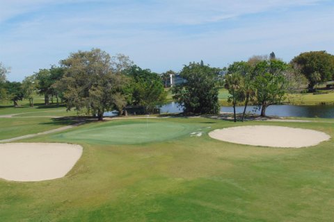 Condo in Margate, Florida, 2 bedrooms № 2176707 - photo 8