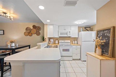 Copropriété à vendre à Lake Suzy, Floride: 2 chambres, 86.12 m2 № 1760575 - photo 8