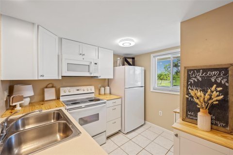 Copropriété à vendre à Lake Suzy, Floride: 2 chambres, 86.12 m2 № 1760575 - photo 11