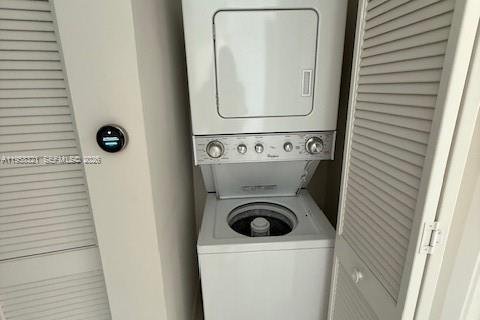 Condo in Doral, Florida, 2 bedrooms  № 2020710 - photo 24