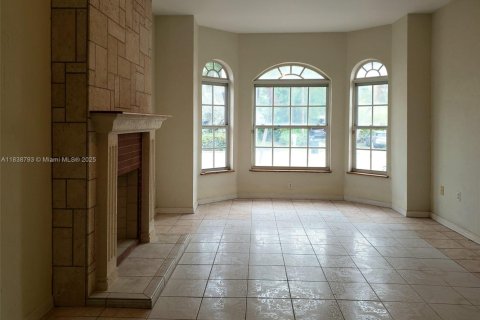 Casa en venta en Miami Beach, Florida, 5 dormitorios, 309.83 m2 № 1960117 - foto 13