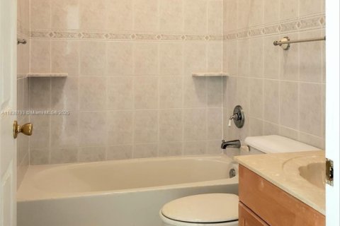 Casa en venta en Miami Beach, Florida, 5 dormitorios, 309.83 m2 № 1960117 - foto 27