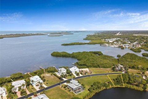 Terreno en Englewood, Florida № 2104355