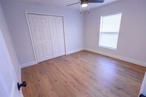 House in Saint Petersburg, Florida 4 bedrooms, 201.78 sq.m. № 1733436 - photo 19