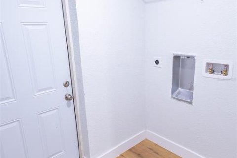 House in Saint Petersburg, Florida 4 bedrooms, 201.78 sq.m. № 1733436 - photo 24