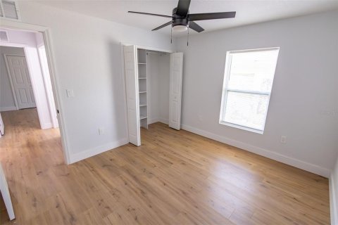 House in Saint Petersburg, Florida 4 bedrooms, 201.78 sq.m. № 1733436 - photo 21