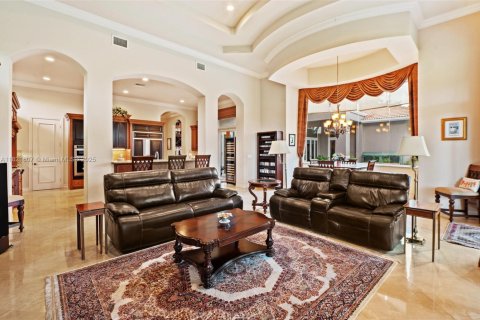 House in Davie, Florida 6 bedrooms, 596.8 sq.m. № 1794496 - photo 19