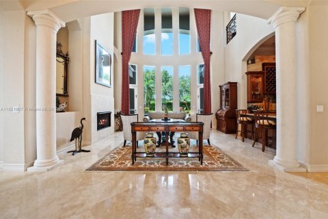 House in Davie, Florida 6 bedrooms, 596.8 sq.m. № 1794496 - photo 5