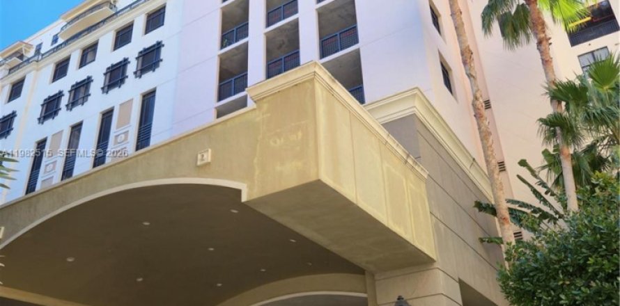 Condominio en Coral Gables, Florida, 2 dormitorios  № 2050273