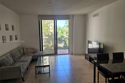 Condominio en alquiler en Coral Gables, Florida, 2 dormitorios, 101.17 m2 № 2050273 - foto 5
