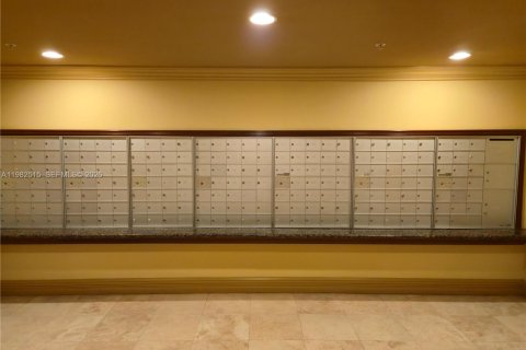 Condominio en alquiler en Coral Gables, Florida, 2 dormitorios, 101.17 m2 № 2050273 - foto 24