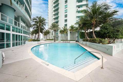 Propiedad comercial en venta en Miami, Florida № 2153140 - foto 30