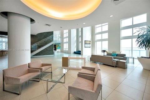 Propiedad comercial en venta en Miami, Florida № 2153140 - foto 29