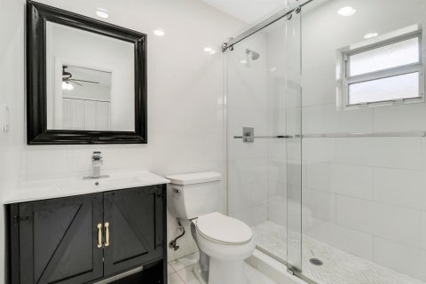 House in Boca Raton, Florida 4 bedrooms, 203.92 sq.m. № 2392324 - photo 26