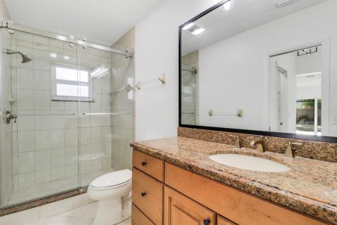 House in Boca Raton, Florida 4 bedrooms, 203.92 sq.m. № 2392324 - photo 23