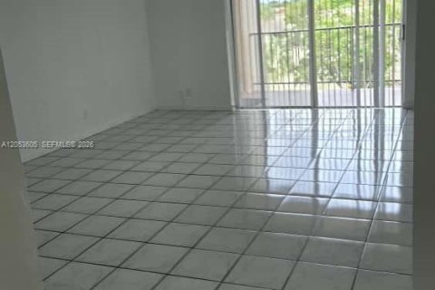 Copropriété à vendre à Miami, Floride: 2 chambres, 83.24 m2 № 2180056 - photo 13