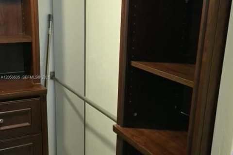 Copropriété à vendre à Miami, Floride: 2 chambres, 83.24 m2 № 2180056 - photo 26