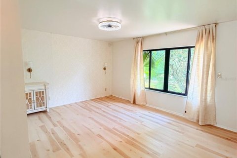 Снять в аренду таунхаус в Дейтона-Бич, Флорида 4 комнаты, 160.72м2, № 2157325 - фото 14