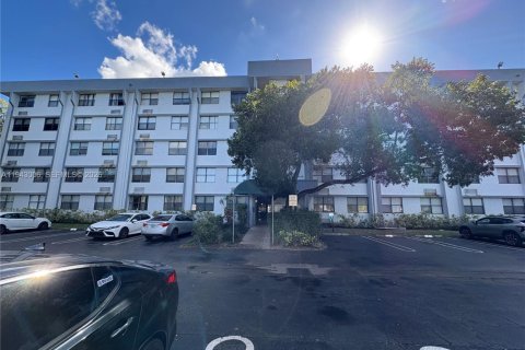 Condo à Coral Springs, Floride, 1 chambre  № 1999384