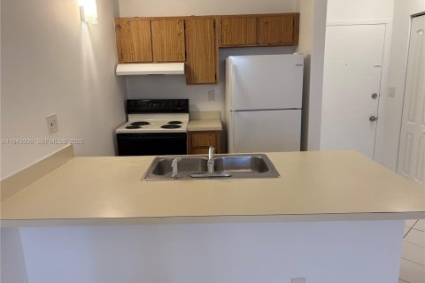 Copropriété à vendre à Coral Springs, Floride: 1 chambre, 56.3 m2 № 1999384 - photo 4