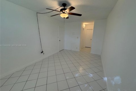 Copropriété à vendre à Coral Springs, Floride: 1 chambre, 56.3 m2 № 1999384 - photo 7
