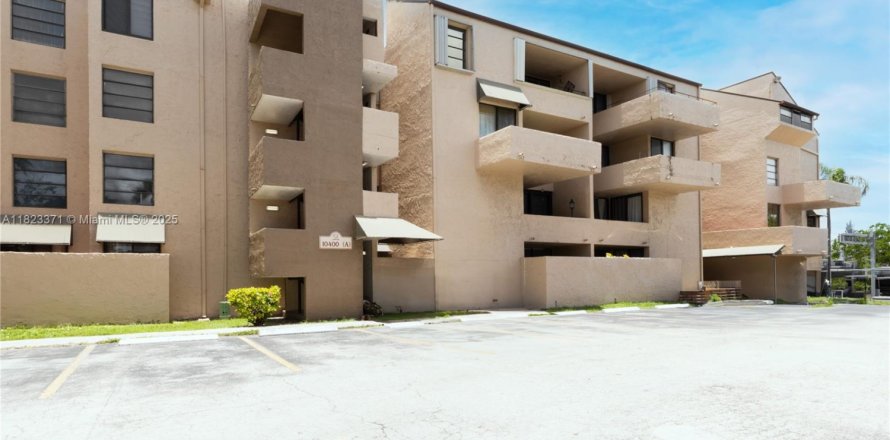 Condominio en Miami, Florida, 2 dormitorios № 1788897