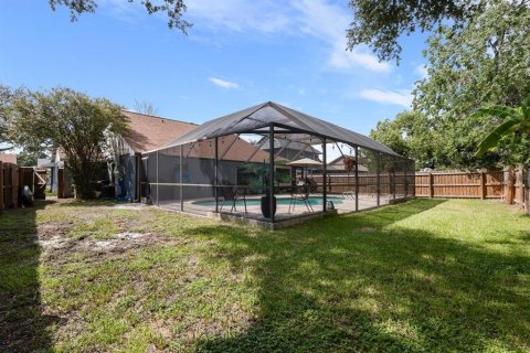 House in Brandon, Florida 3 bedrooms, 182.65 sq.m. № 2120999 - photo 29