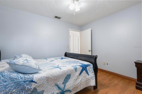 House in Brandon, Florida 3 bedrooms, 182.65 sq.m. № 2120999 - photo 23