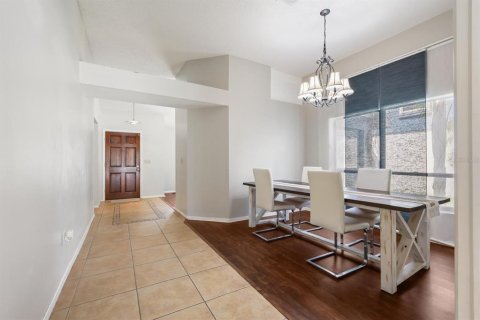 House in Brandon, Florida 3 bedrooms, 182.65 sq.m. № 2120999 - photo 10