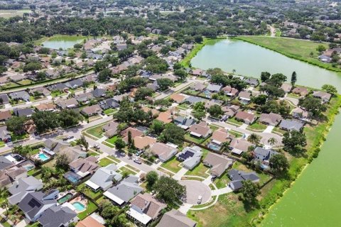 Casa en venta en Brandon, Florida, 3 dormitorios, 182.65 m2 № 2120999 - foto 2