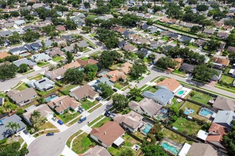 Casa en venta en Brandon, Florida, 3 dormitorios, 182.65 m2 № 2120999 - foto 4