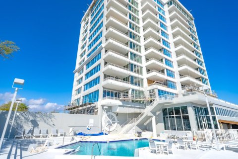 Condo in Destin, Florida, 3 bedrooms  № 560314 - photo 1