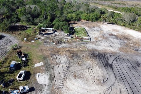 Купить земельный участок в Клуистон, Флорида № 2055343 - фото 22