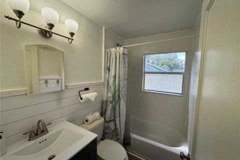Casa en alquiler en Saint Petersburg, Florida, 2 dormitorios, 57.97 m2 № 1879849 - foto 13