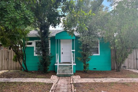 Casa en alquiler en Saint Petersburg, Florida, 2 dormitorios, 57.97 m2 № 1879849 - foto 1