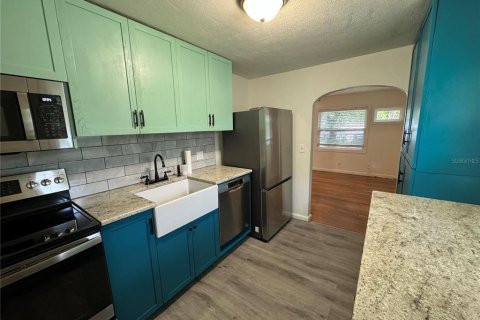 Casa en alquiler en Saint Petersburg, Florida, 2 dormitorios, 57.97 m2 № 1879849 - foto 8