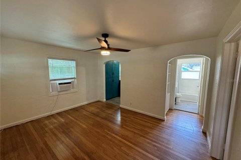 Casa en alquiler en Saint Petersburg, Florida, 2 dormitorios, 57.97 m2 № 1879849 - foto 5