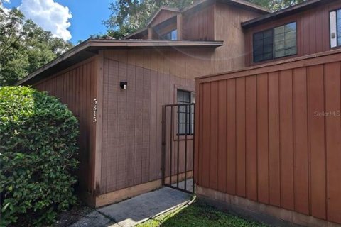 House in Gainesville, Florida 2 bedrooms, 102.75 sq.m. № 2359317
