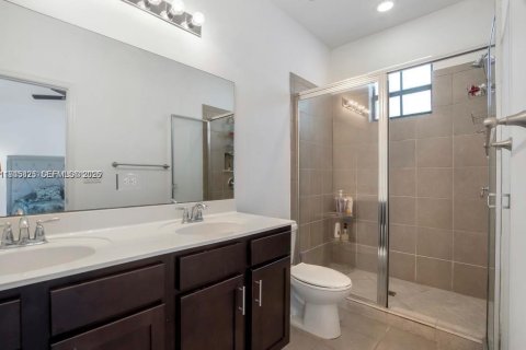 Adosado en venta en Pompano Beach, Florida, 3 dormitorios, 142.88 m2 № 2002533 - foto 7