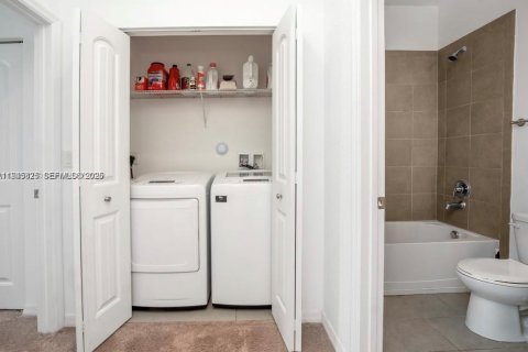 Adosado en venta en Pompano Beach, Florida, 3 dormitorios, 142.88 m2 № 2002533 - foto 12