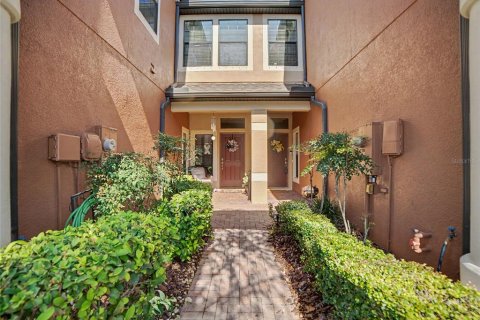 Adosado en venta en Lutz, Florida, 2 dormitorios, 145.95 m2 № 2299474 - foto 3