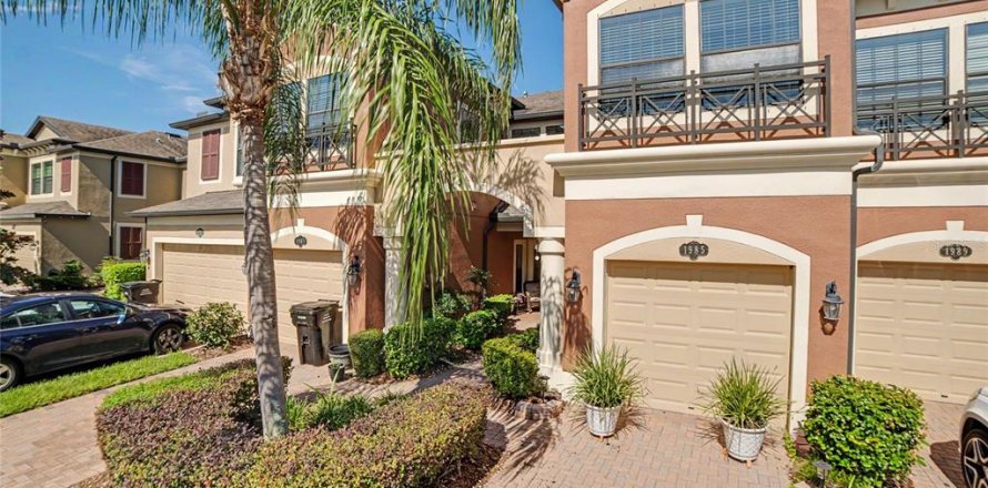 Adosado en Lutz, Florida 2 dormitorios, 145.95 m2 № 2299474