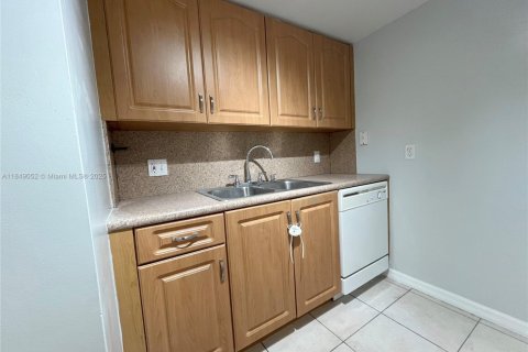 Copropriété à vendre à Miami, Floride: 2 chambres, 80.36 m2 № 1936922 - photo 8