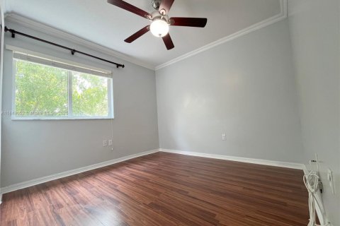 Copropriété à vendre à Miami, Floride: 2 chambres, 80.36 m2 № 1936922 - photo 18